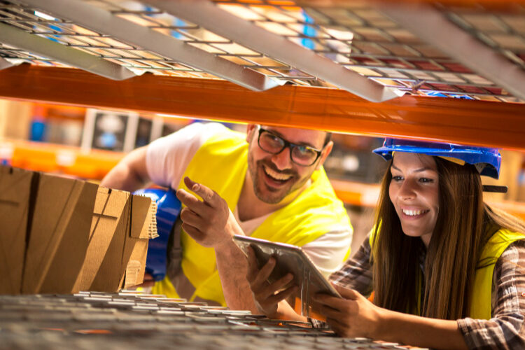 AI and Cloud-Driven Digital Transformation in Retail and Manufacturing AI-powered retail and manufacturing digital transformation